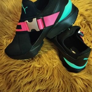 Puma shoes size 9  us women black